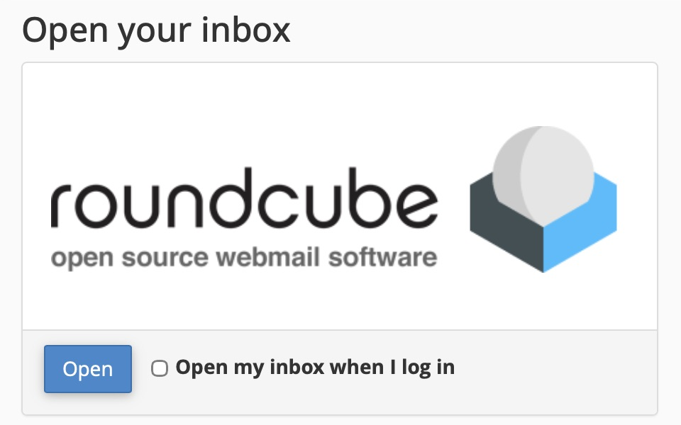 Página inicial de Webmail con el botón Open para acceder a Roundcube