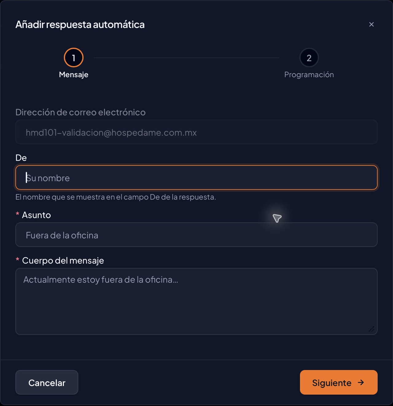 Primer paso Mensaje con Dirección de correo electrónico fija, De, Asunto, Cuerpo del mensaje, Cancelar y Siguiente